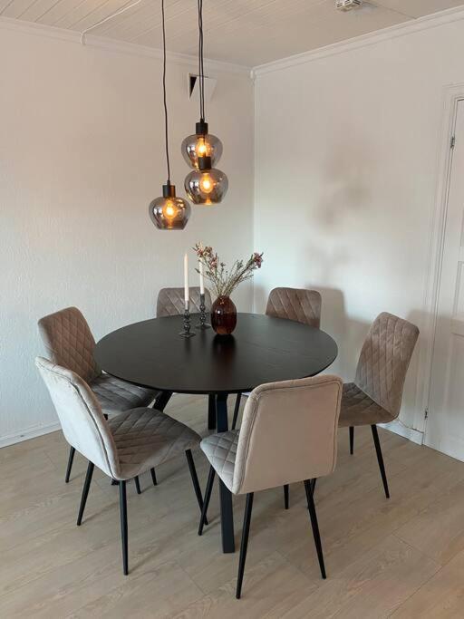 Arctic 3 Room Apartment - Aurora View - Free Parking Tromso Exterior photo